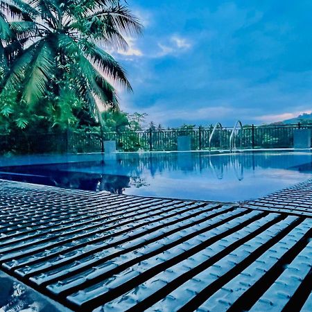 Travellers Halt Hotel Ratnapura Exterior photo