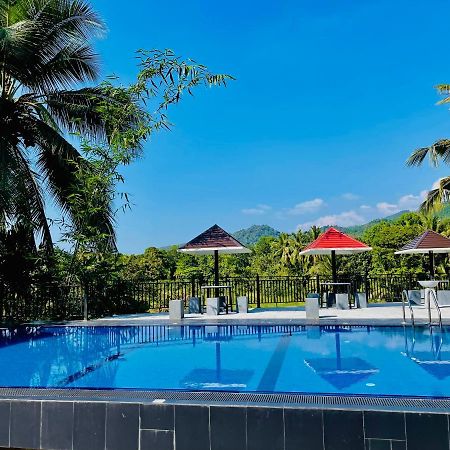 Travellers Halt Hotel Ratnapura Exterior photo