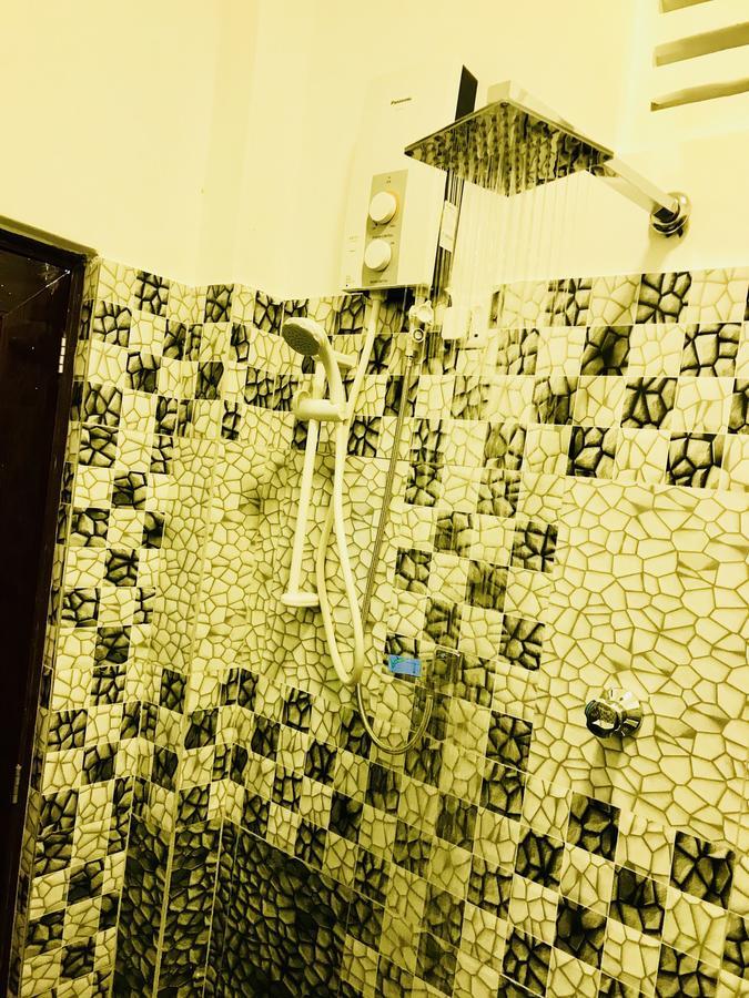 Travellers Halt Hotel Ratnapura Exterior photo